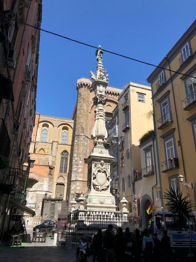נאפולי La Casina Di Lia In Via Dei Tribunali מראה חיצוני תמונה